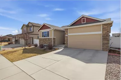807 Saiga Dr, Windsor, CO 80550 - Photo 2