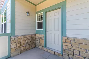 2933 Kansas Dr, Fort Collins, CO 80525 - Photo 2