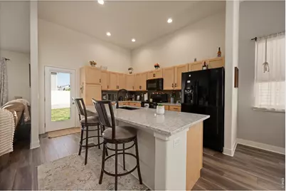 2584 Grizzly Pl, Johnstown, CO 80534 - Photo 4