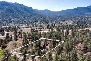 930 Highacres Dr, Estes Park, CO 80517 - Photo 26