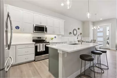 176 High Point Dr, Longmont, CO 80504 - Photo 2