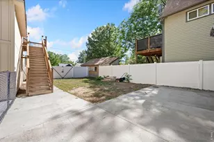 448 W 4th St, Loveland, CO 80537 - Photo 34