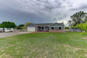 4717 Foothills Dr, Berthoud, CO 80513 - Photo 2