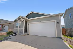 1209 Coyote Ln, Wiggins, CO 80654 - Photo 6
