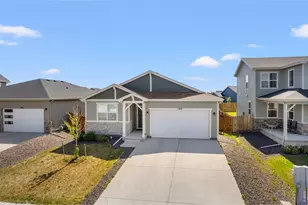 1209 Coyote Ln, Wiggins, CO 80654 - Photo 2