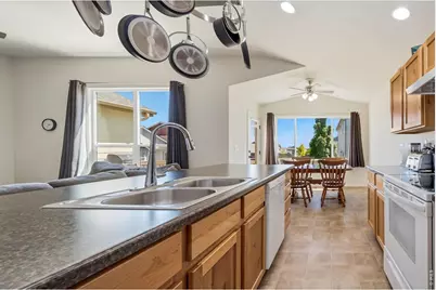 1527 New Season Dr, Windsor, CO 80550 - Photo 10