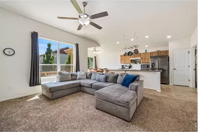 1527 New Season Dr, Windsor, CO 80550 - Photo 8