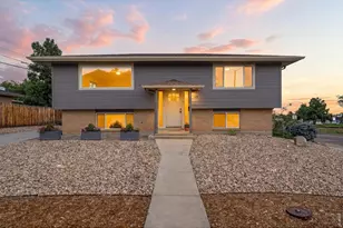 720 Gillaspie Dr, Boulder, CO 80305 - Photo 2