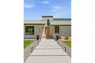 922 Club View Rd, Fort Collins, CO 80524 - Photo 2