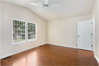 526 Dunraven Dr, Fort Collins, CO 80525 - Photo 10