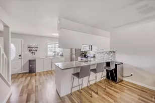 1109 8th St, Golden, CO 80401 - Photo 6