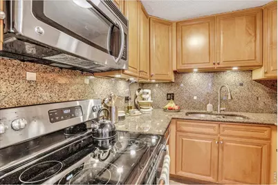1029 E 8th Ave #903, Denver, CO 80218 - Photo 14