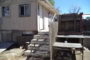 105 12th St, Greeley, CO 80631 - Photo 4