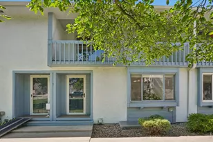 2135 Meadow Ct, Longmont, CO 80501 - Photo 2