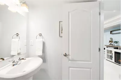 9135 E 29th Pl, Denver, CO 80238 - Photo 40