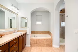 9135 E 29th Pl, Denver, CO 80238 - Photo 24