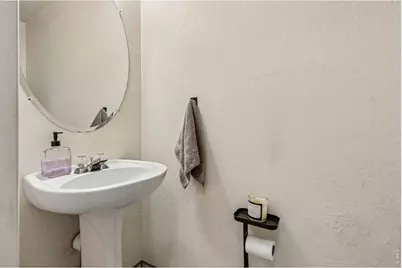 9643 E 113th Ave, Commerce City, CO 80640 - Photo 18