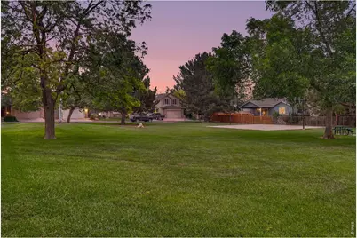 229 E 42nd St, Loveland, CO 80538 - Photo 14
