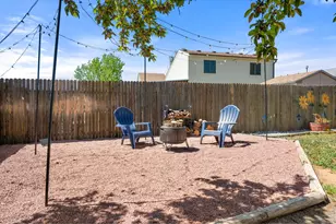2804 Chickaree Pl SW, Loveland, CO 80537 - Photo 4