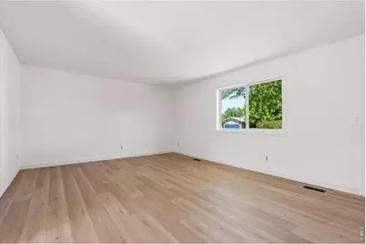 617 S Estrella Ave, Loveland, CO 80537 - Photo 6