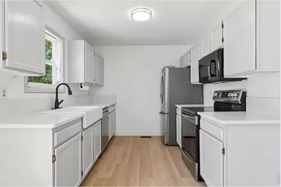 617 S Estrella Ave, Loveland, CO 80537 - Photo 14