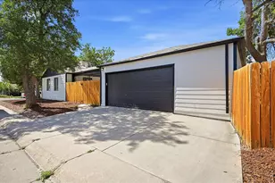 1902 Kenton St, Aurora, CO 80010 - Photo 4