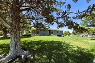 120 Highland Dr, Sterling, CO 80751 - Photo 2