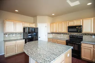 1649 Country Sun Ct, Windsor, CO 80550 - Photo 8
