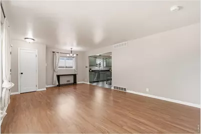 7270 Avrum Dr, Denver, CO 80221 - Photo 6