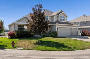 8417 Castaway Dr, Windsor, CO 80528 - Photo 2