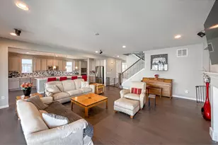 16277 Pikes Peak Dr, Broomfield, CO 80023 - Photo 14
