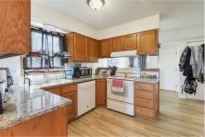 1306 Parker Dr, Longmont, CO 80501 - Photo 30