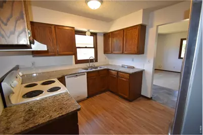 1306 Parker Dr, Longmont, CO 80501 - Photo 4