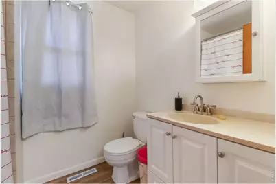 1306 Parker Dr, Longmont, CO 80501 - Photo 34