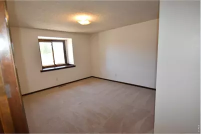 1306 Parker Dr, Longmont, CO 80501 - Photo 10