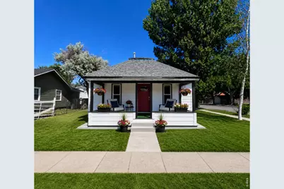 303 Curtis St, Brush, CO 80723 - Photo 2