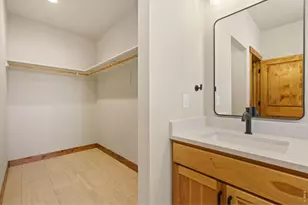 1720 Continental Peaks Cir, Estes Park, CO 80517 - Photo 18