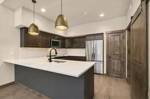 1707 Continental Peaks Cir, Estes Park, CO 80517 - Photo 4