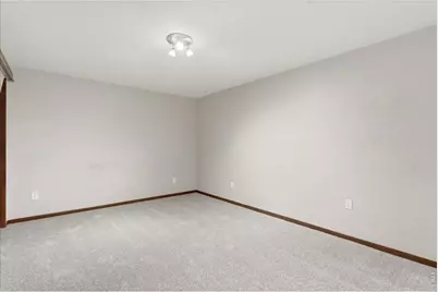 2060 Bennington Cir, Fort Collins, CO 80526 - Photo 26