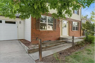 2060 Bennington Cir, Fort Collins, CO 80526 - Photo 4