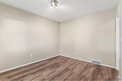 2060 Bennington Cir, Fort Collins, CO 80526 - Photo 6