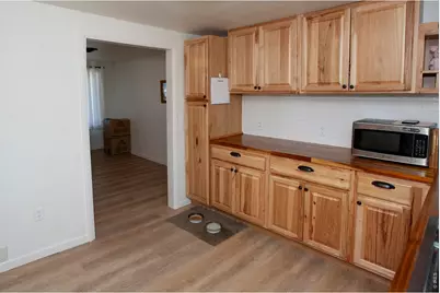 324 N 3rd Ave, Sterling, CO 80751 - Photo 12