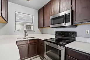 225 E 8th Ave, Longmont, CO 80504 - Photo 8