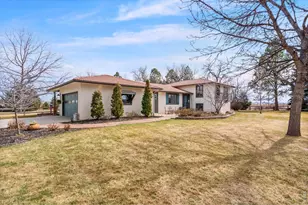 8510 Bruns Dr, Fort Collins, CO 80525 - Photo 2