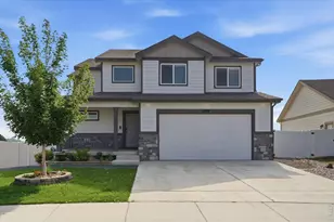 1604 102nd Ave, Greeley, CO 80634 - Photo 2