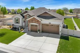 7419 Ladbroke Dr, Windsor, CO 80550 - Photo 2