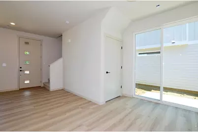 529 S 10th St, Berthoud, CO 80513 - Photo 16