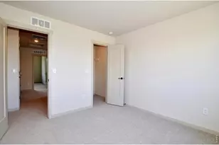 529 S 10th St, Berthoud, CO 80513 - Photo 26