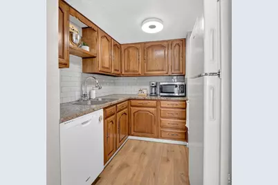 1057 E 5th St, Loveland, CO 80537 - Photo 10