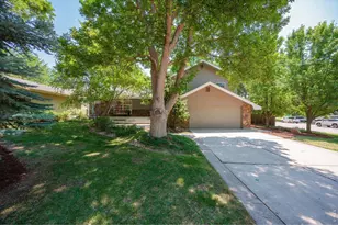 3242 Grovewood Dr, Fort Collins, CO 80525 - Photo 2